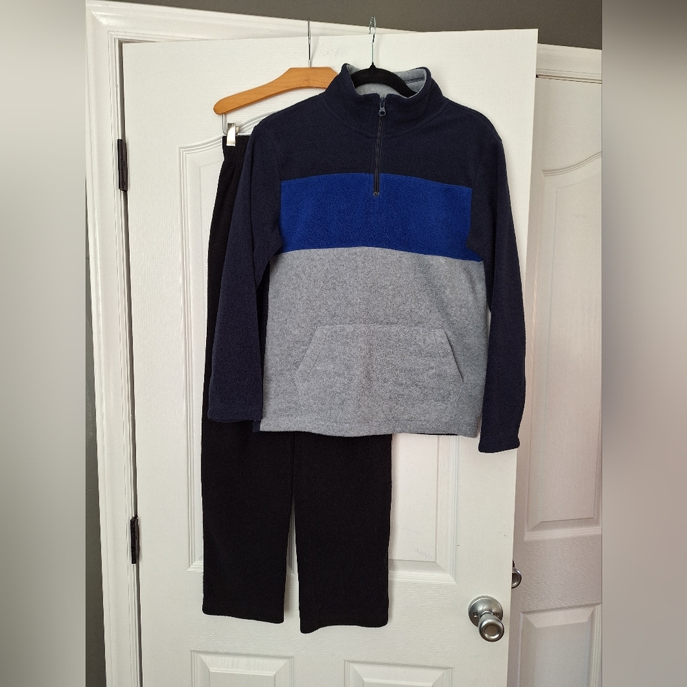 Place Kids' Colorblock Sweater - Navy, Blue, and Gray Fleece+ Black Pants Fleece
